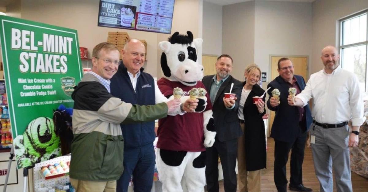 People trying the new Bel-Mint Stakes ice cream flavor 