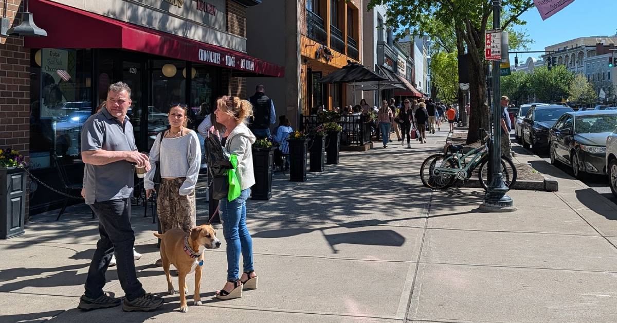 people in downtown saratoga