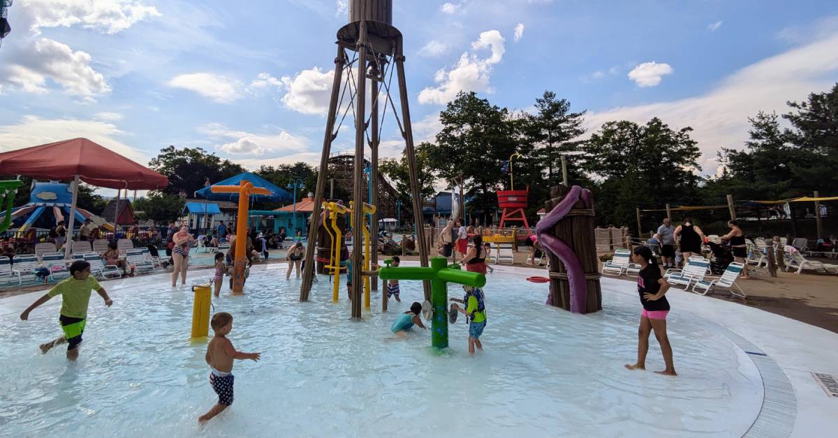 kids water park area at great escape