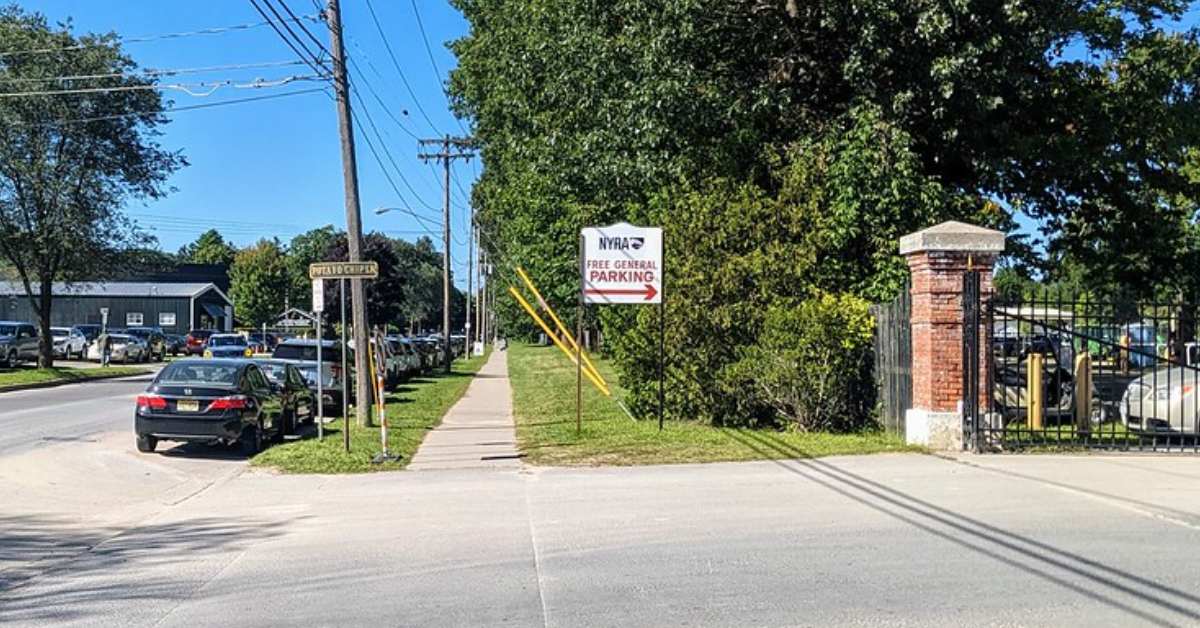 Sign to NYRA Parking Lot