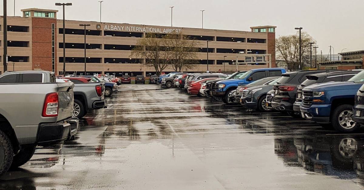 albany international airport parking lot