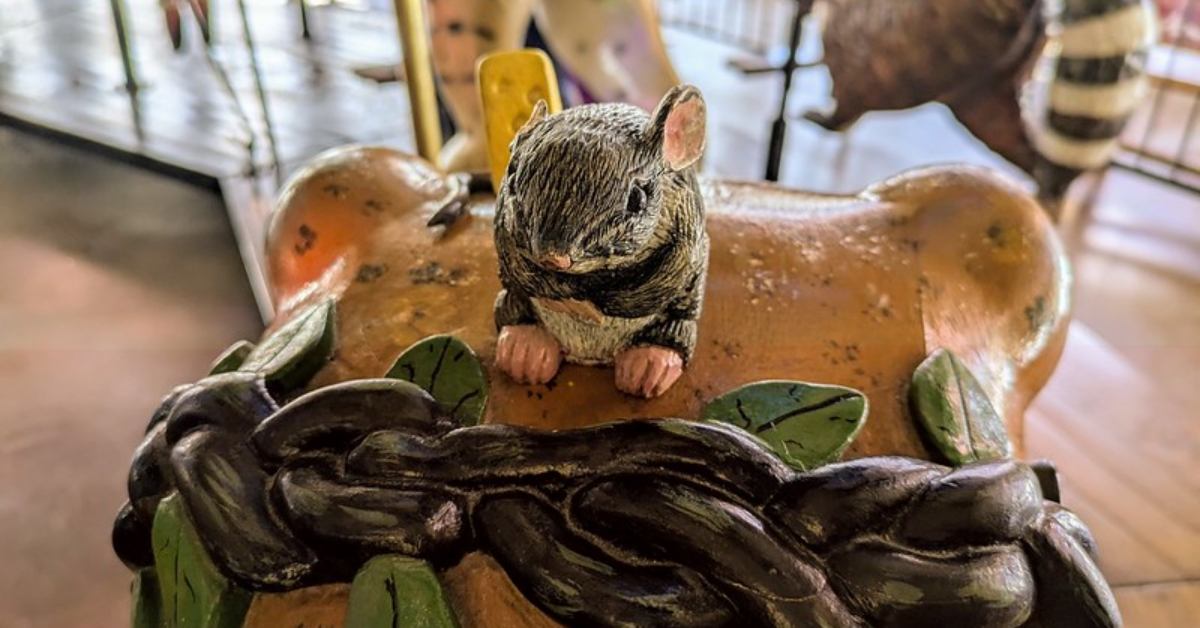Adirondack Carousel mouse seat