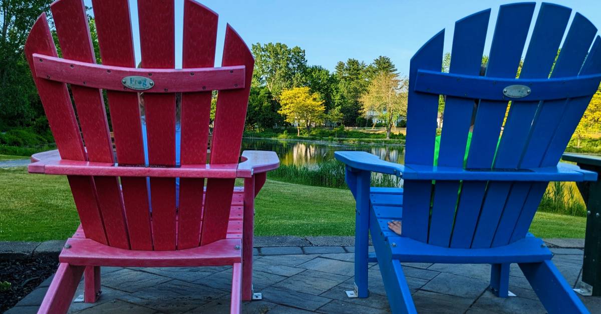 adirondack chairs in hovey pond park