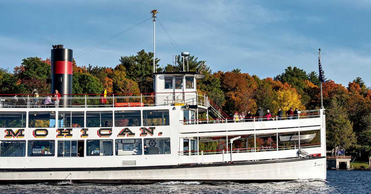 steamboat with Mohican name on the side