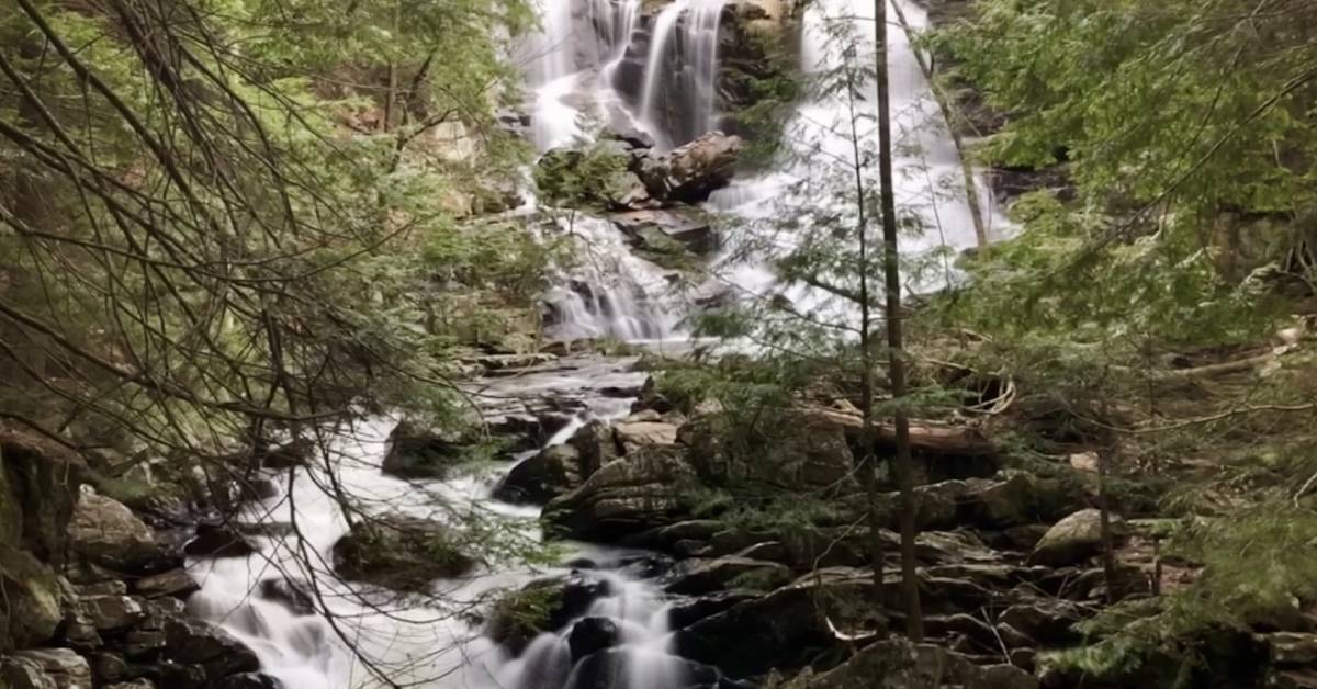 shelving rock falls waterfall