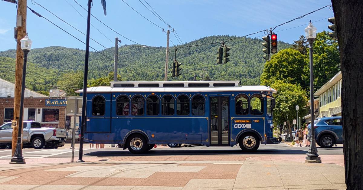 blue trolley in lake george village