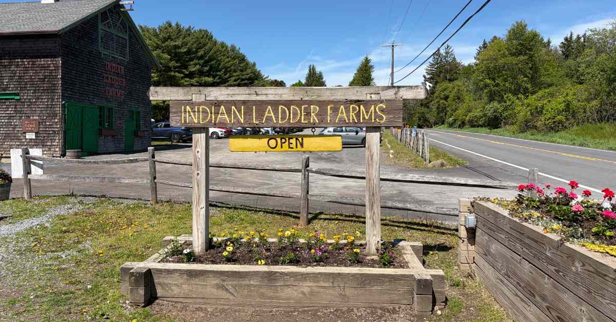 indian ladder farms sign