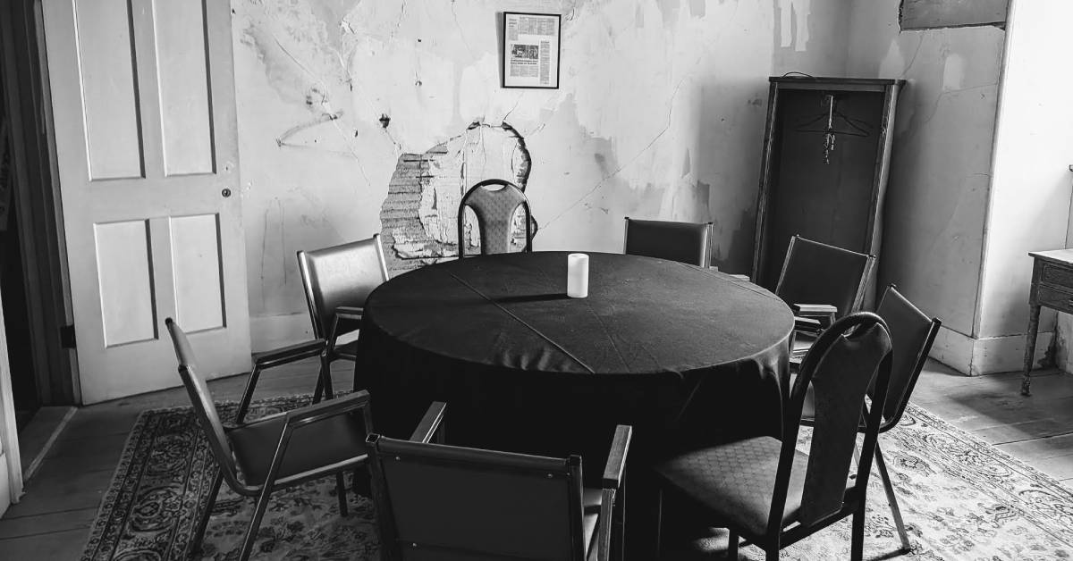 seance room at skene manor