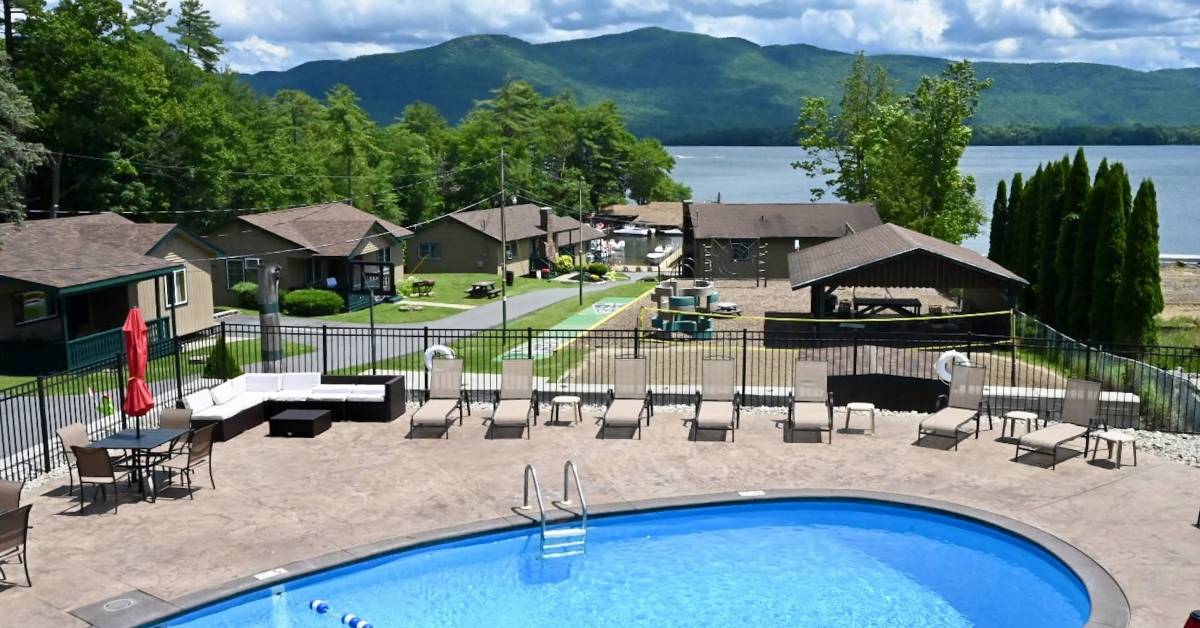 lake george resort with pool