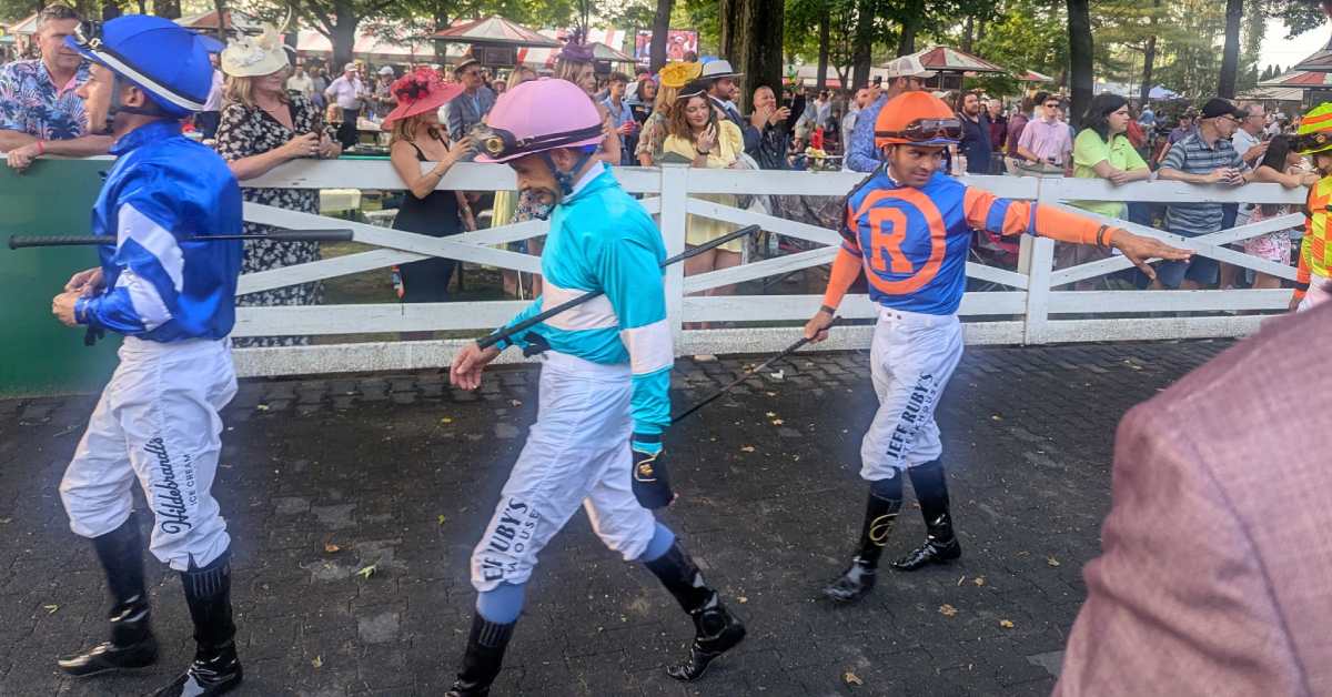 jockeys at saratoga race course