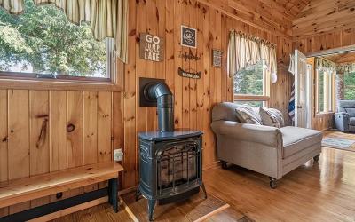 48 Whits End Way, Julie & Co. Realty