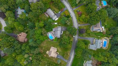 18 Orchard Park Drive, Julie & Co. Realty