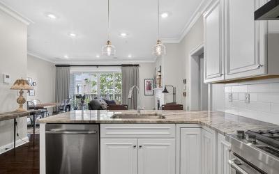 46 Union Avenue, Unit #105, Julie & Co. Realty