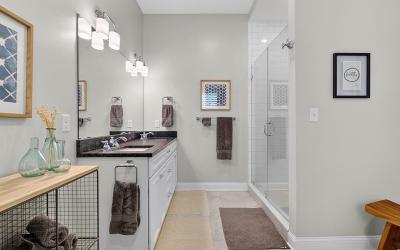 46 Union Avenue, Unit #105, Julie & Co. Realty