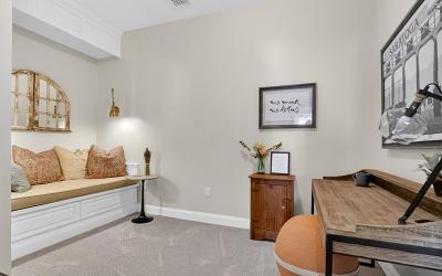 46 Union Avenue, Unit #105, Julie & Co. Realty