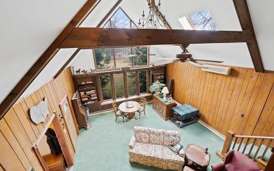19 Courtney Lane, Julie & Co. Realty