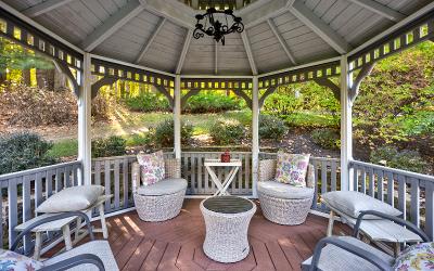 14 Little Drive, Julie & Co. Realty