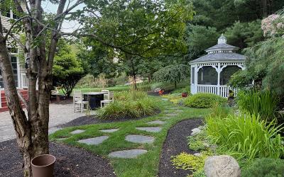 14 Little Drive, Julie & Co. Realty