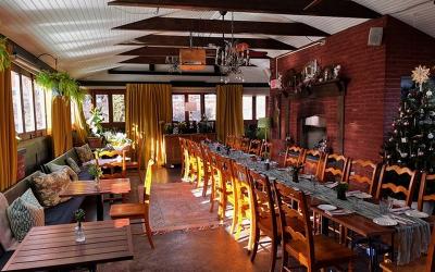 1 York Street, Julie & Co. Realty