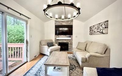 102 Trinity Place, Julie & Co. Realty