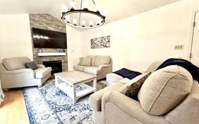 102 Trinity Place, Julie & Co. Realty
