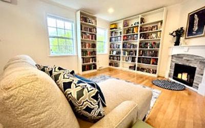 102 Trinity Place, Julie & Co. Realty