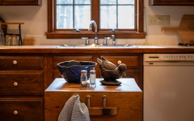 96 Hunter Lane, Julie & Co. Realty