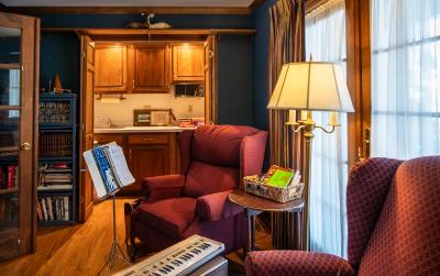 96 Hunter Lane, Julie & Co. Realty