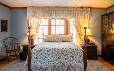 96 Hunter Lane, Julie & Co. Realty