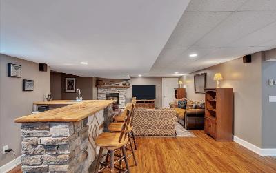 25 Rolling Brook Drive, Julie & Co. Realty