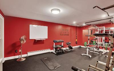 25 Rolling Brook Drive, Julie & Co. Realty