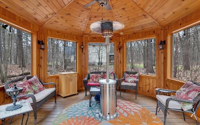 25 Rolling Brook Drive, Julie & Co. Realty