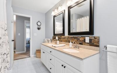 1624 Perth Road, Julie & Co. Realty