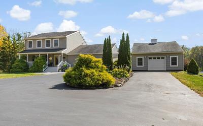 1624 Perth Road, Julie & Co. Realty