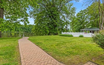 1450 Hudson Avenue, Julie & Co. Realty