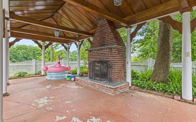 1450 Hudson Avenue, Julie & Co. Realty