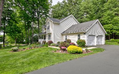 532 Acland Boulevard, Julie & Co. Realty