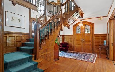 605 N. Broadway, Julie & Co. Realty