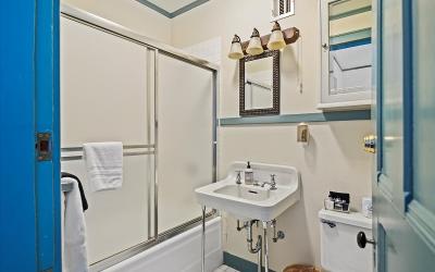 605 N. Broadway, Julie & Co. Realty