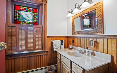 605 N. Broadway, Julie & Co. Realty