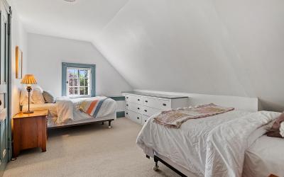605 N. Broadway, Julie & Co. Realty