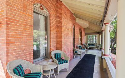 605 N. Broadway, Julie & Co. Realty