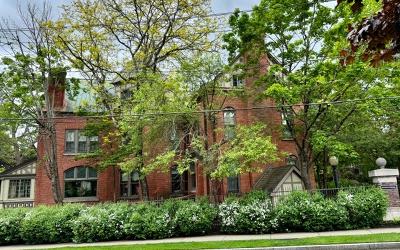 605 N. Broadway, Julie & Co. Realty