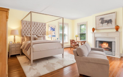 605 N. Broadway, Julie & Co. Realty