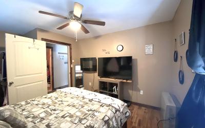 12 Shufelt Way, Julie & Co. Realty
