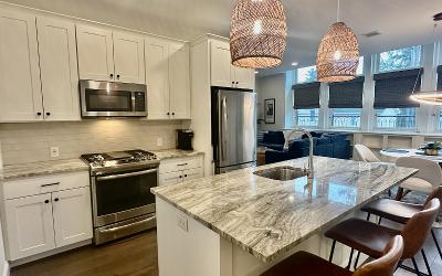 77 Van Dam #205, Julie & Co. Realty