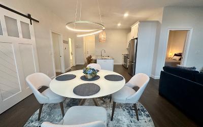 77 Van Dam #205, Julie & Co. Realty