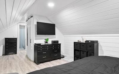 9 New Pine Street, Julie & Co. Realty