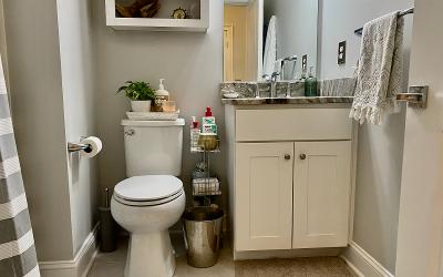 77 Van Dam #201, Julie & Co. Realty