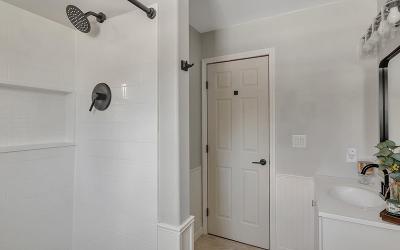 8 Greenfield Manor Road, Julie & Co. Realty